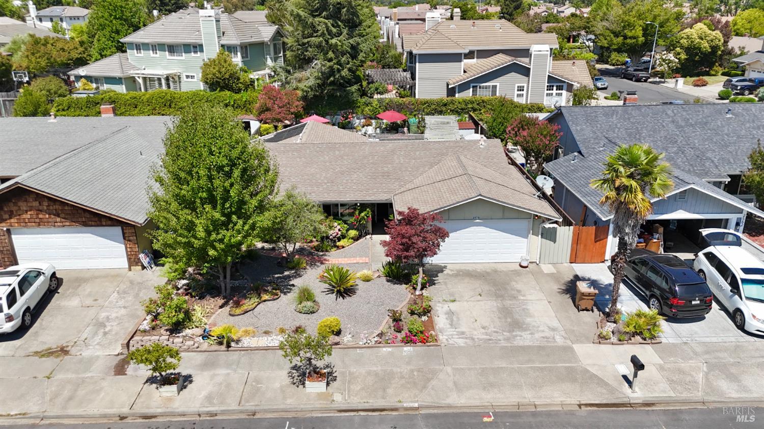 2570 Vine Hill Dr