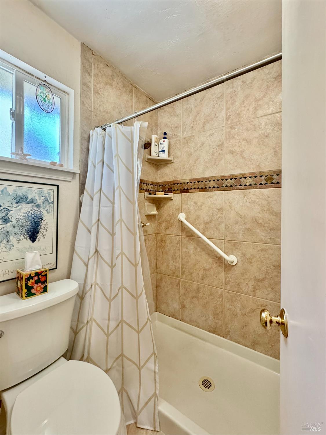 2570 Vine Hill Dr