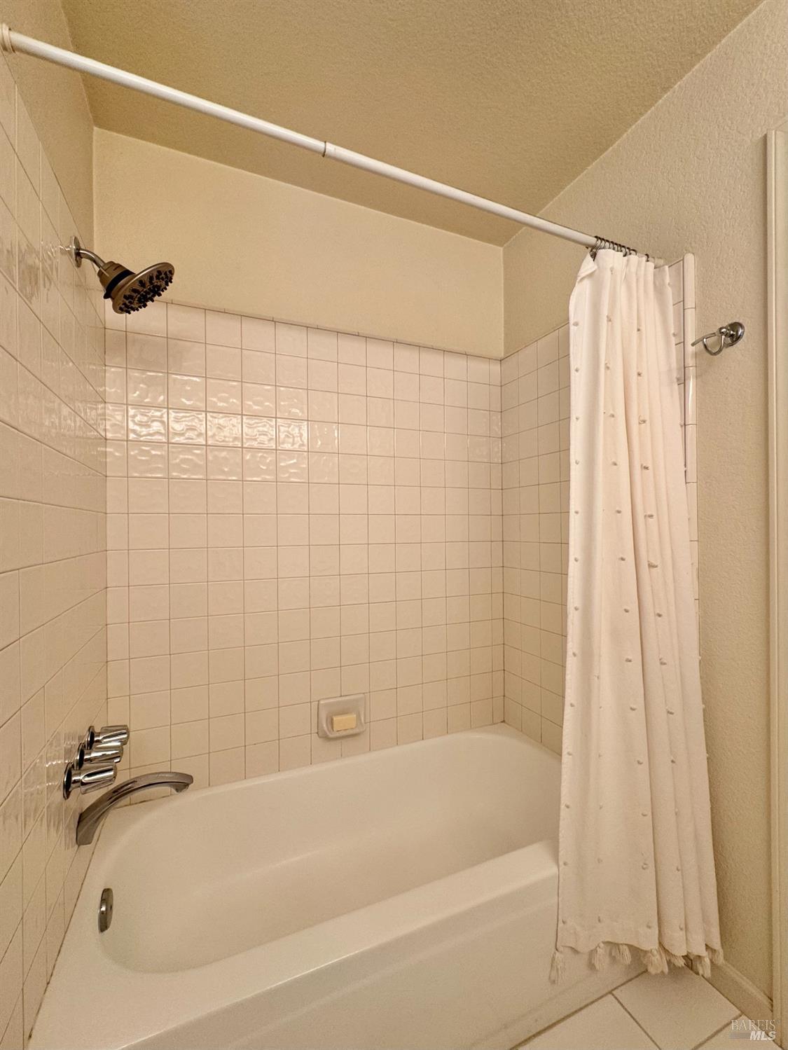 33 Cove Ct