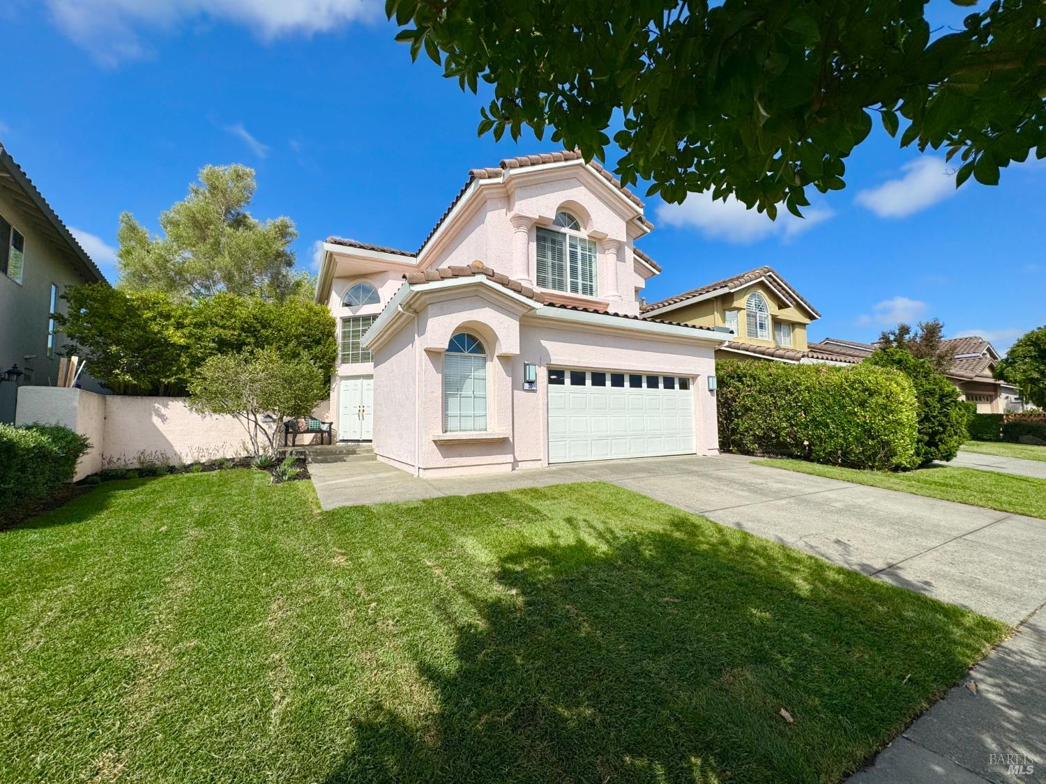 33 Cove Ct