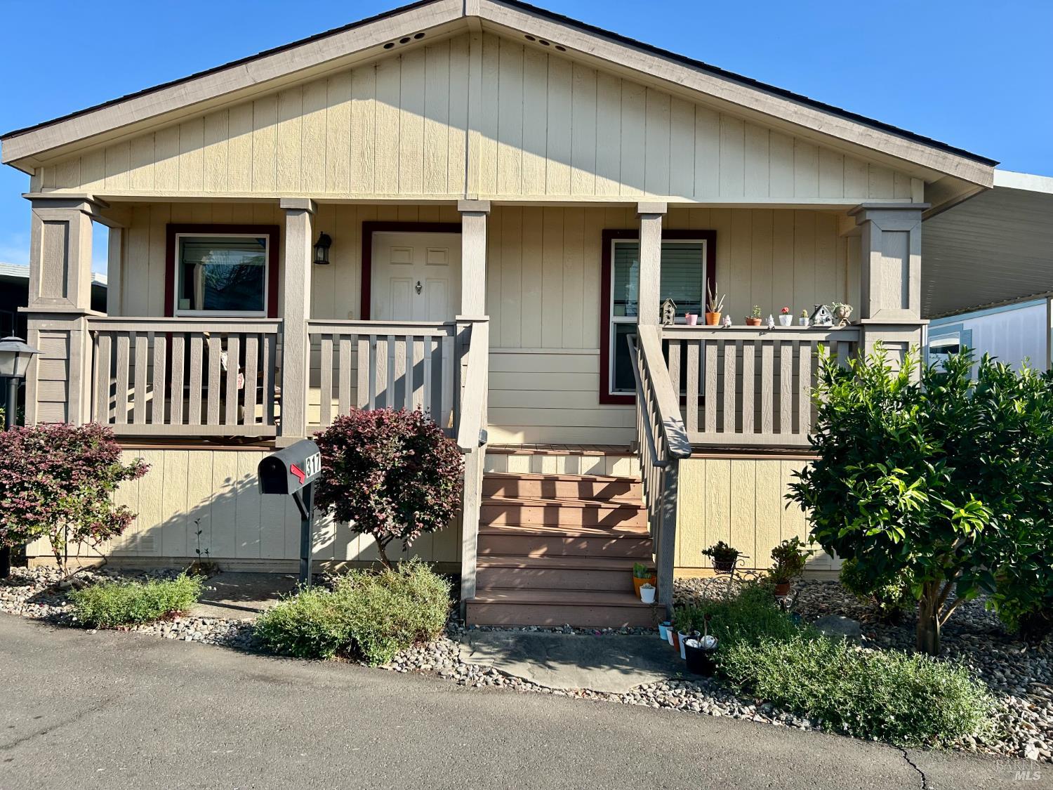 317 Stacey Way