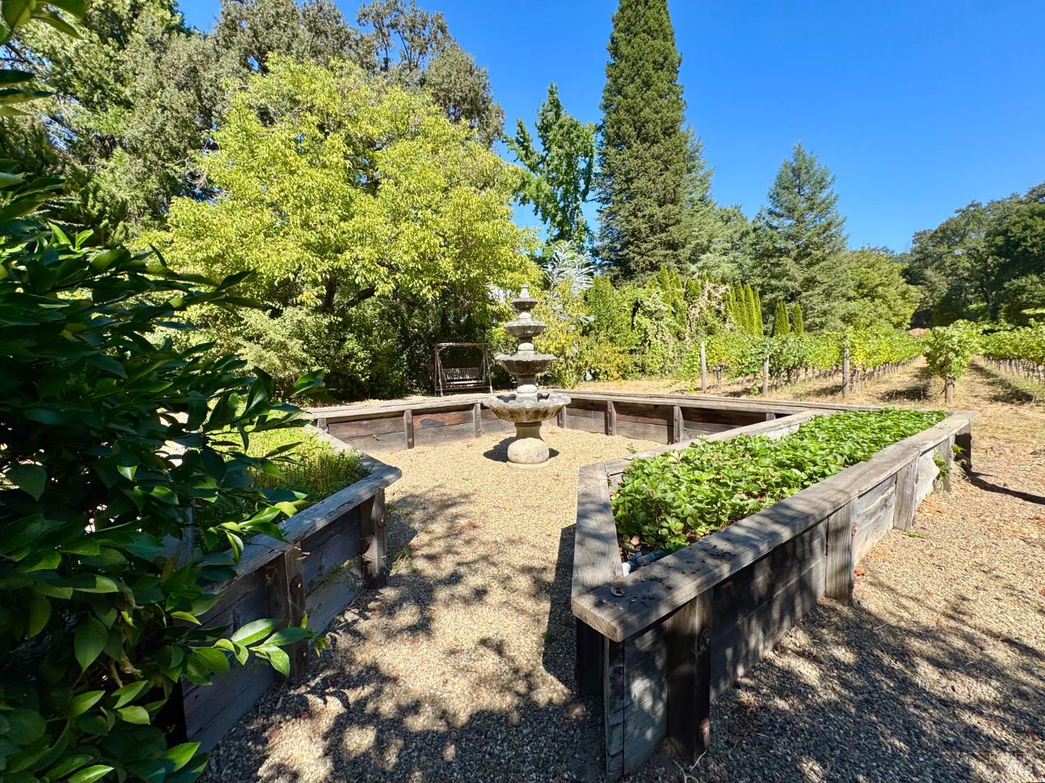109 Glass Mountain Ln