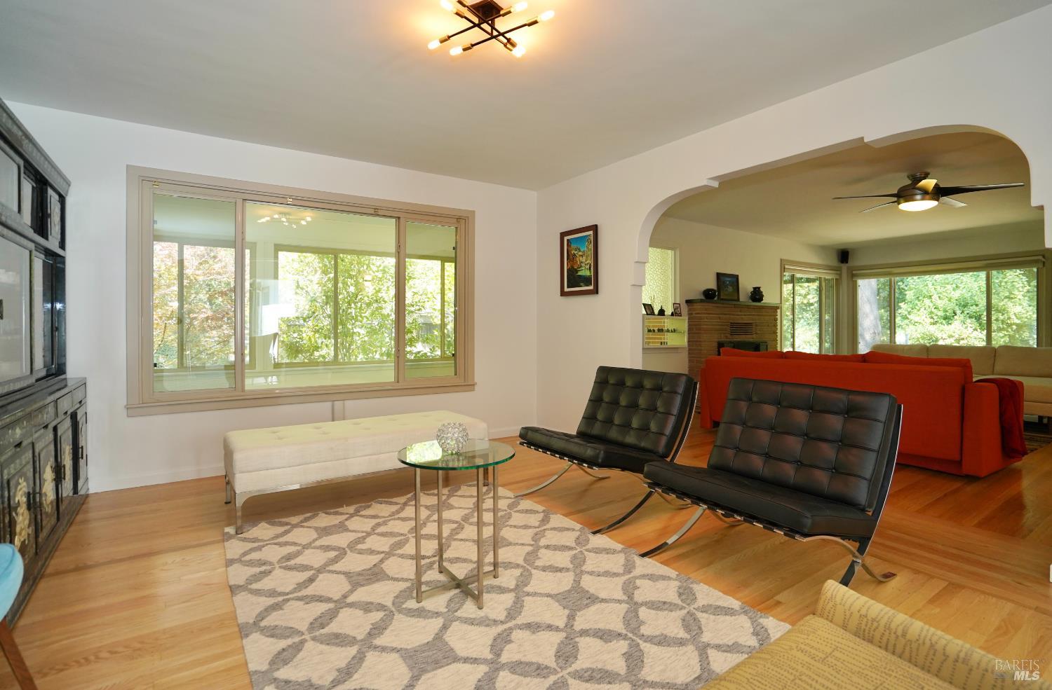 109 Glass Mountain Ln
