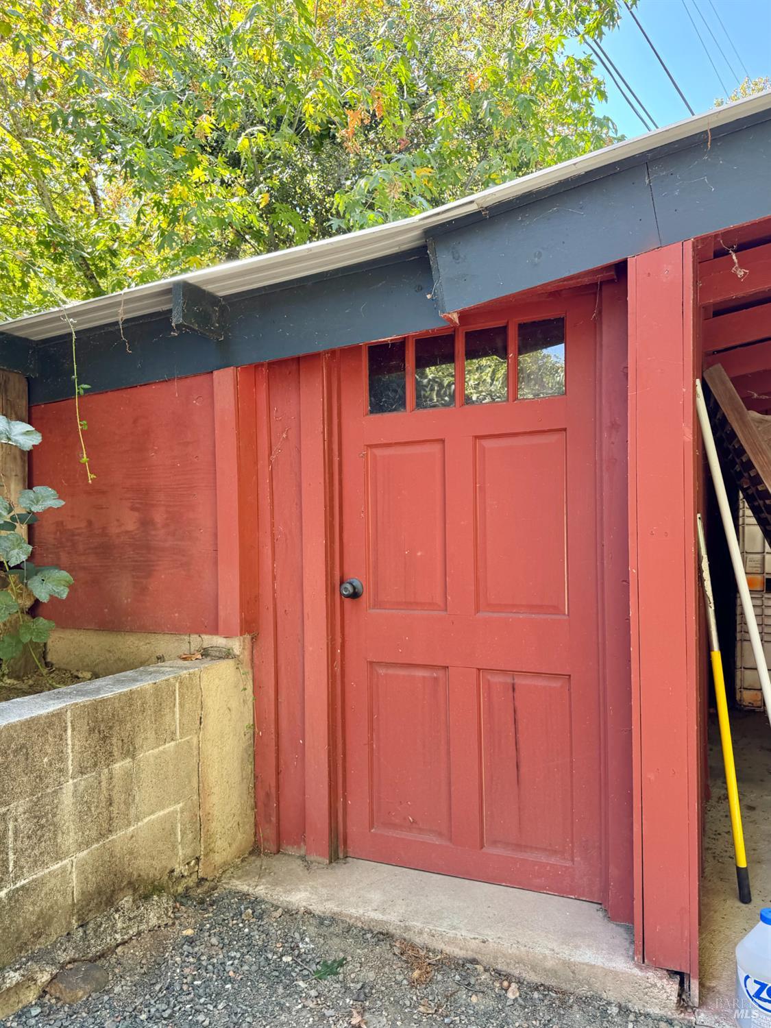 109 Glass Mountain Ln