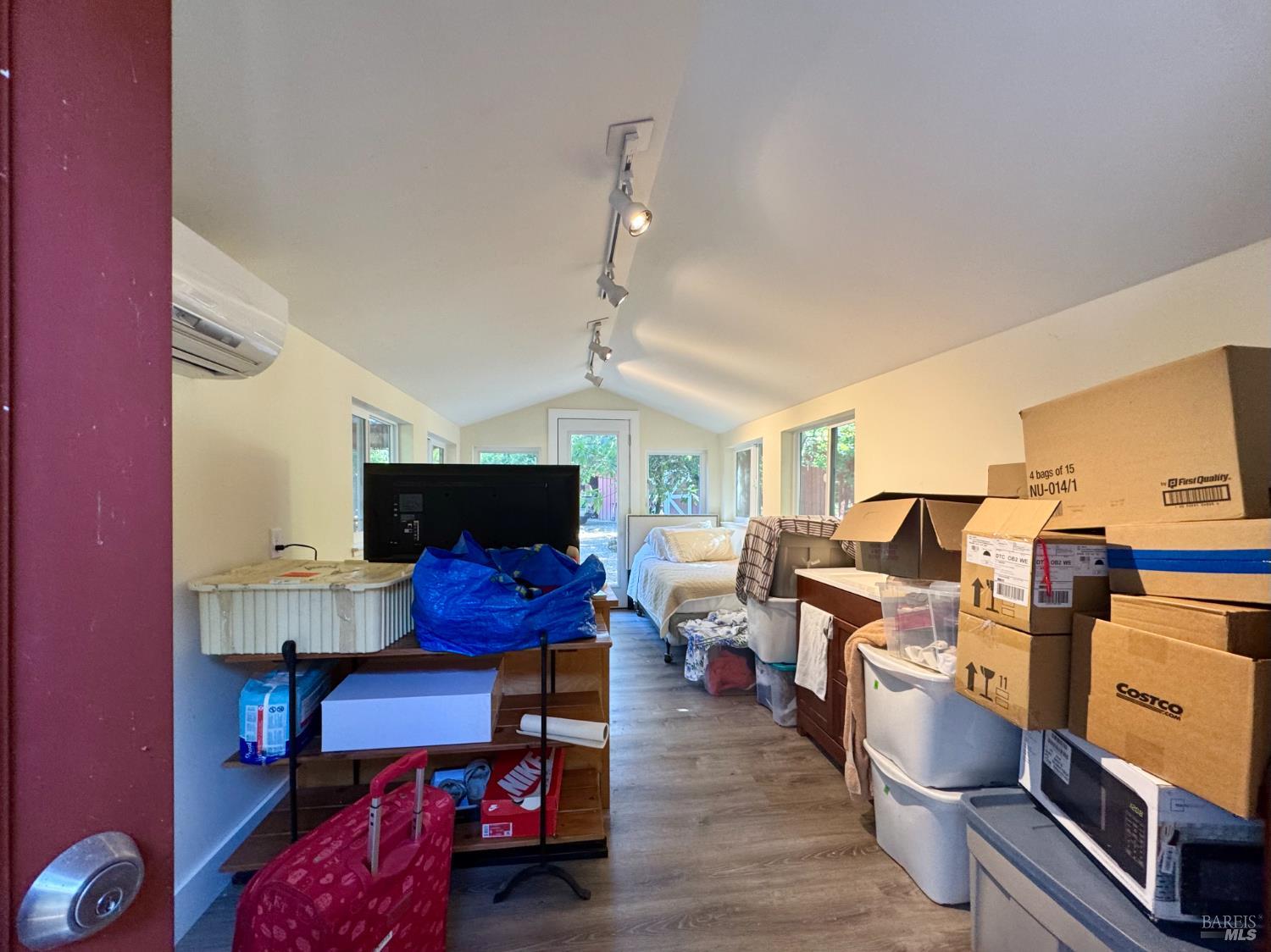 109 Glass Mountain Ln