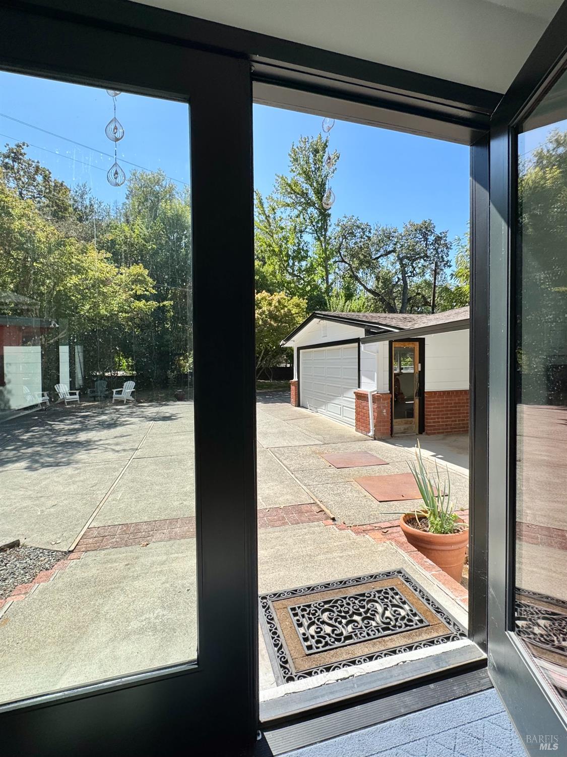 109 Glass Mountain Ln