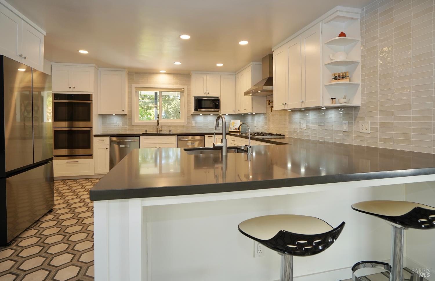 109 Glass Mountain Ln