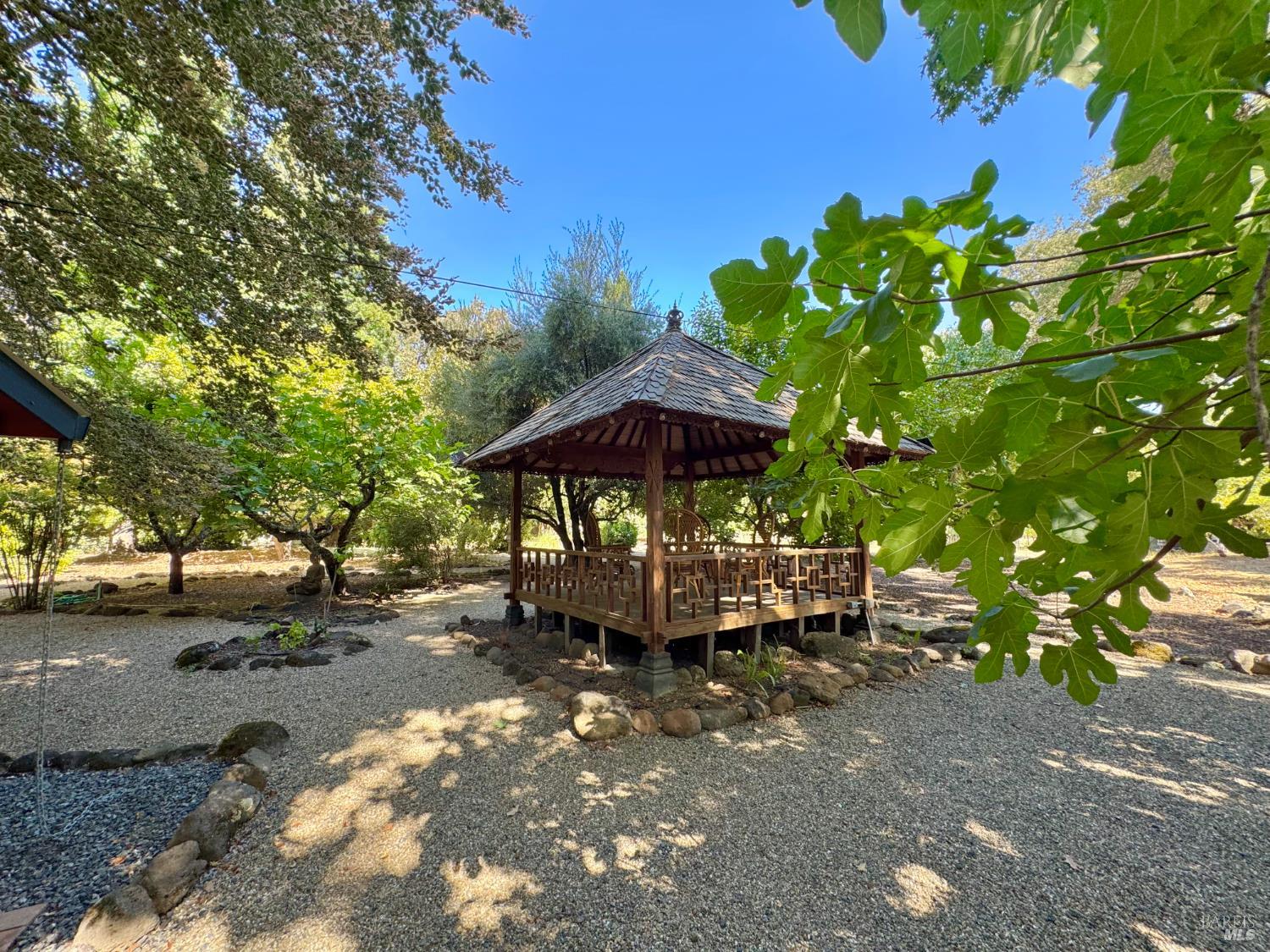 109 Glass Mountain Ln