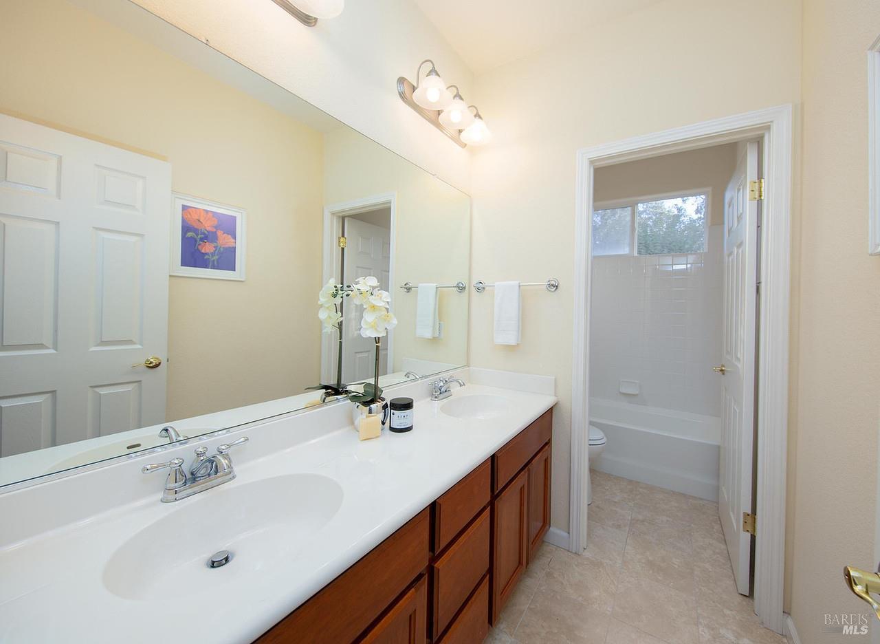 5508 Vista Ct