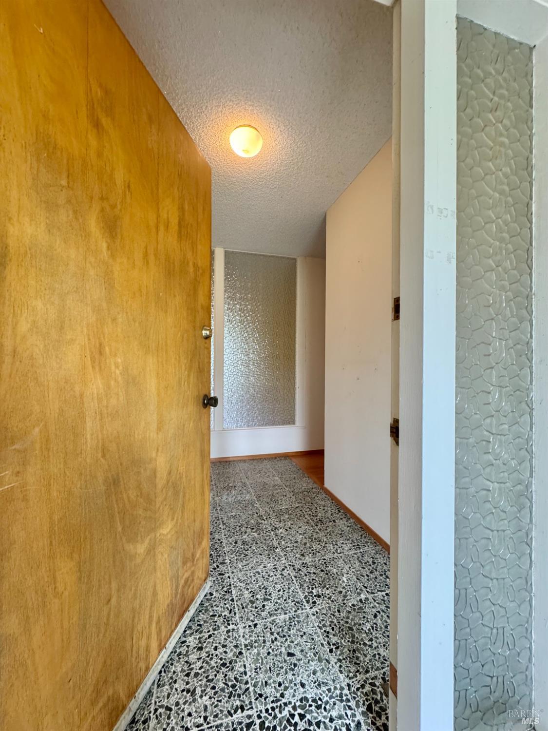 2760 Clifford Street