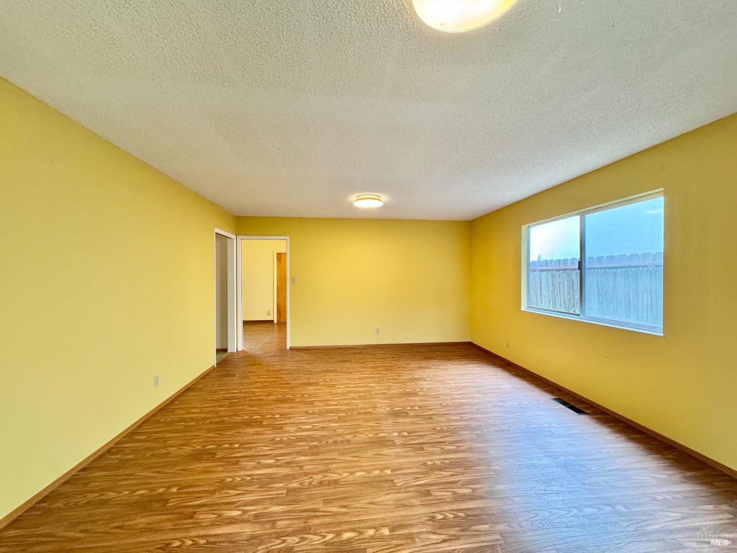 2760 Clifford Street