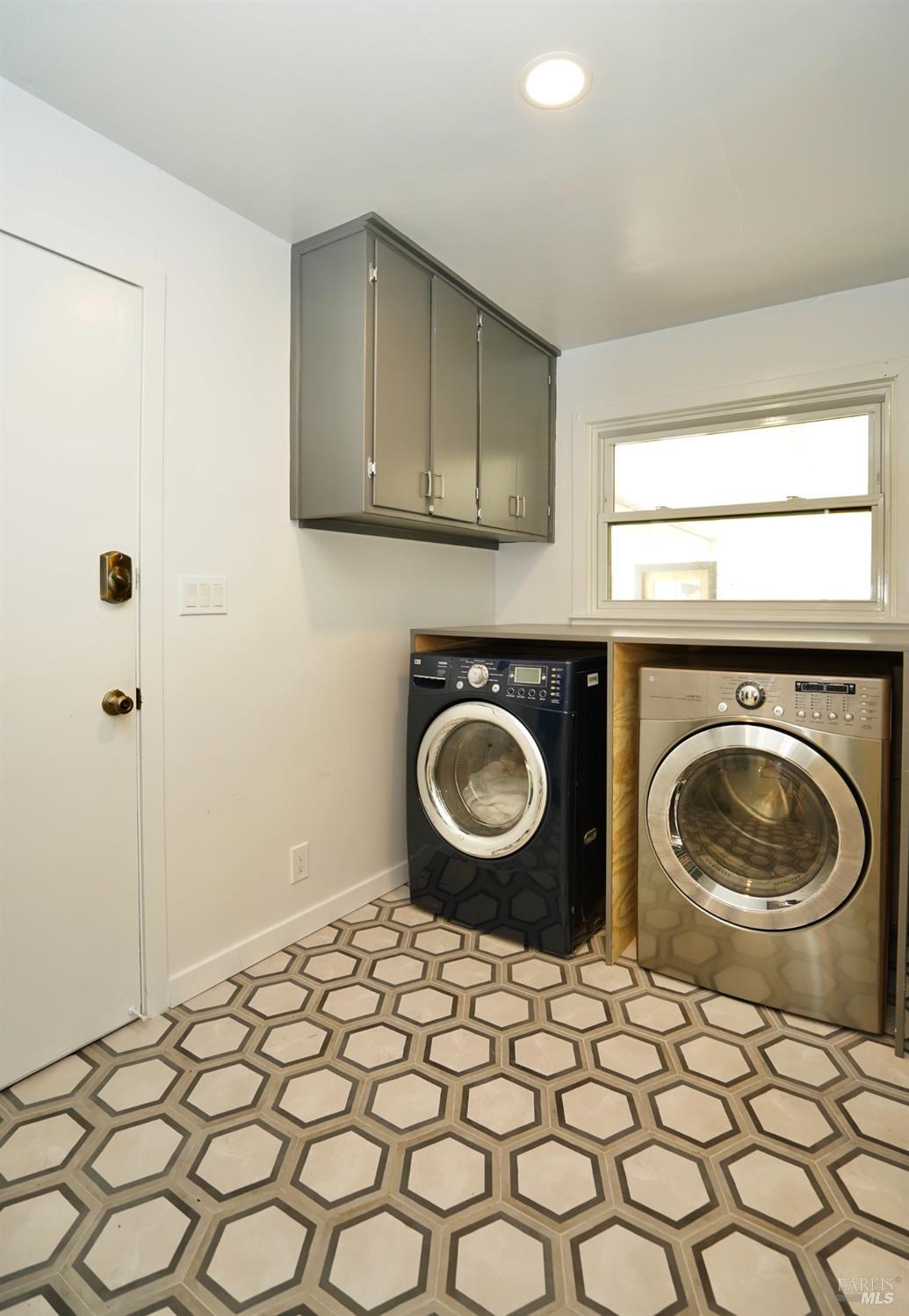 109 Glass Mountain Lane