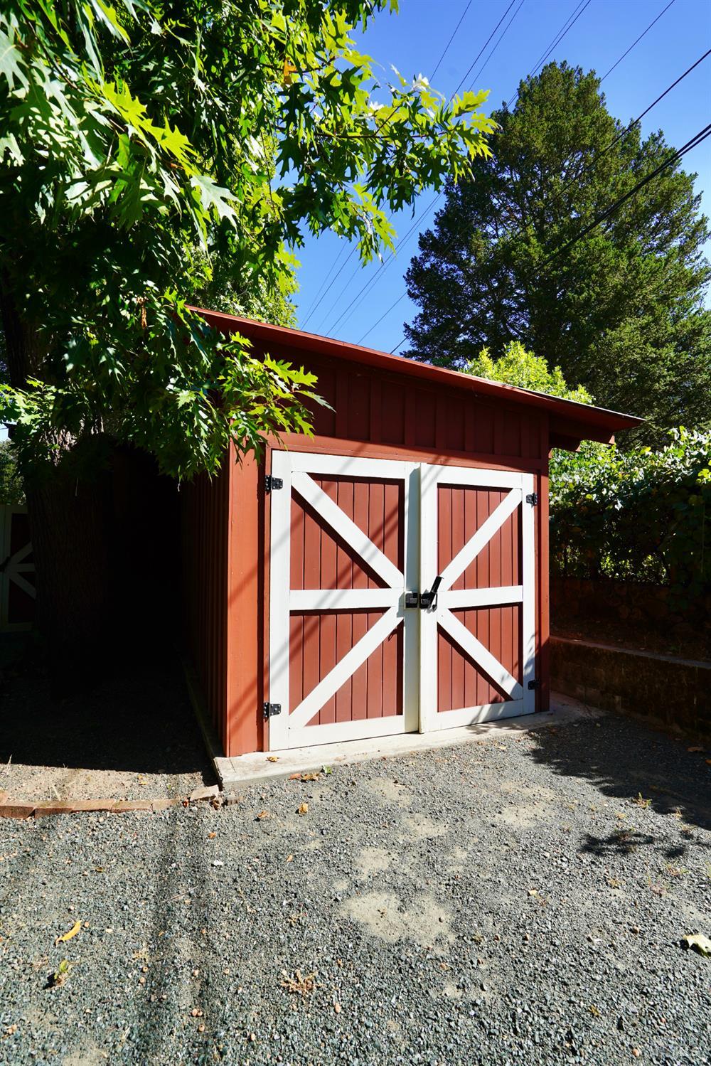 109 Glass Mountain Lane