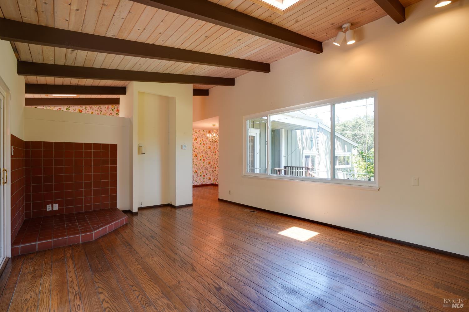 3 Oak Grove Way