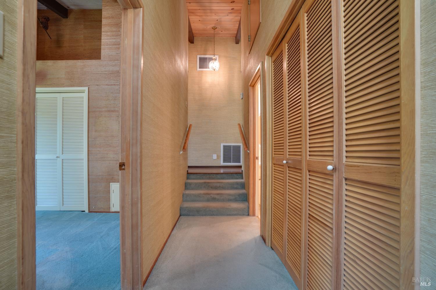 3 Oak Grove Way