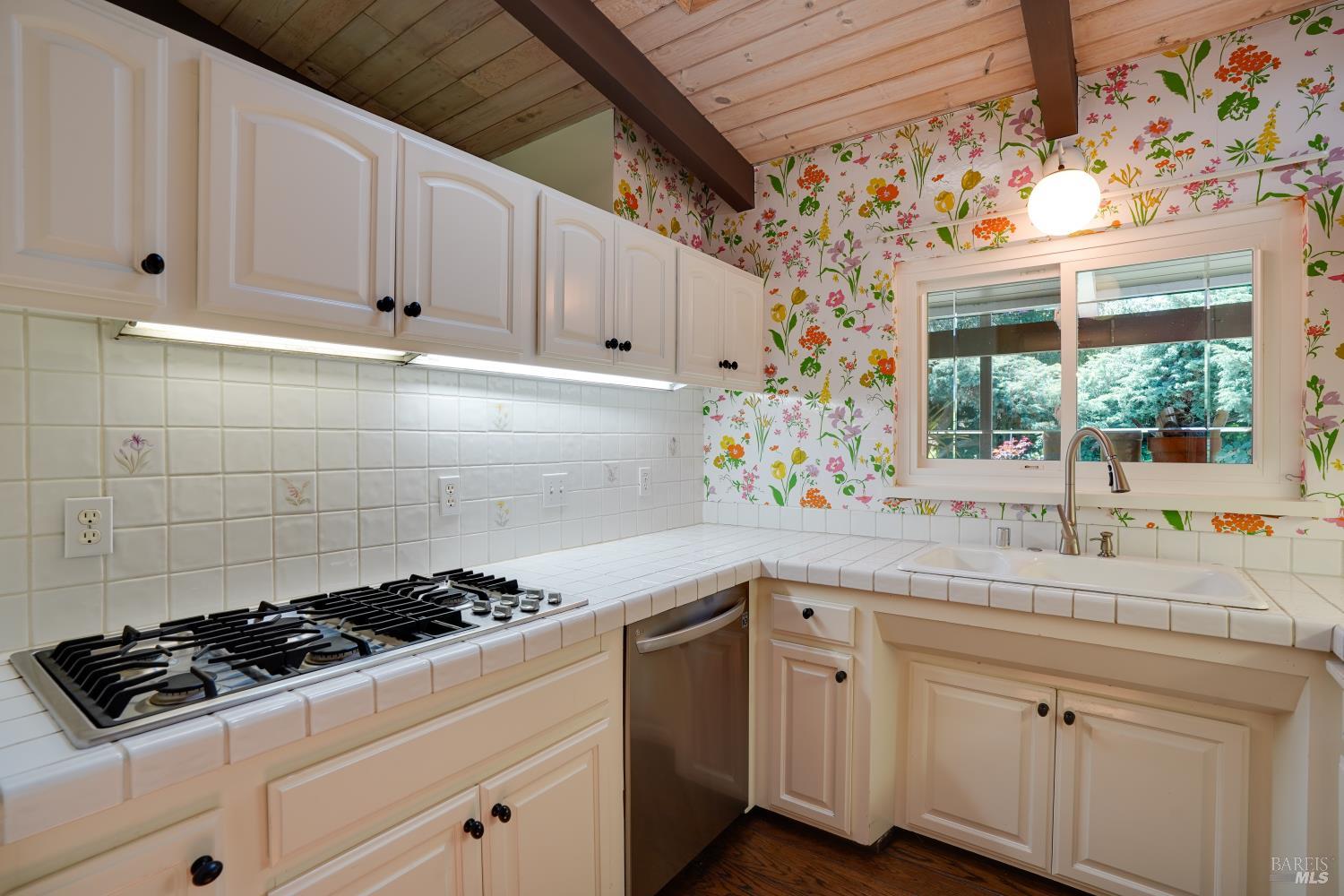 3 Oak Grove Way