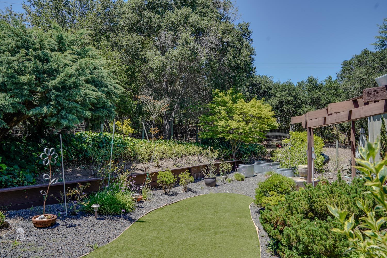 3 Oak Grove Way