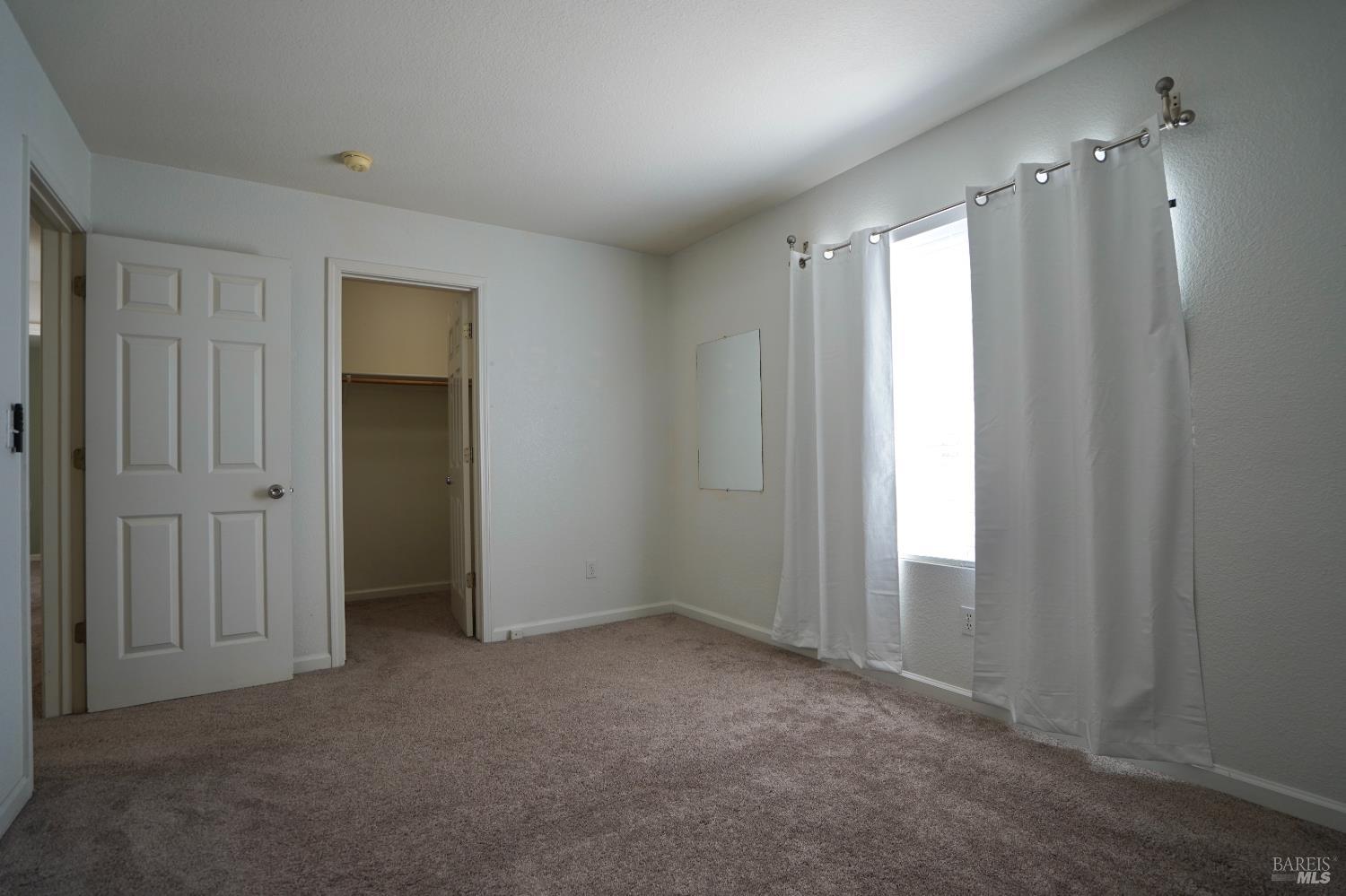 48 Dawn Rose Court