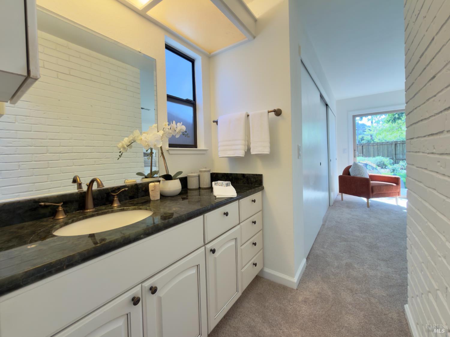 3436 Meadowbrook Court
