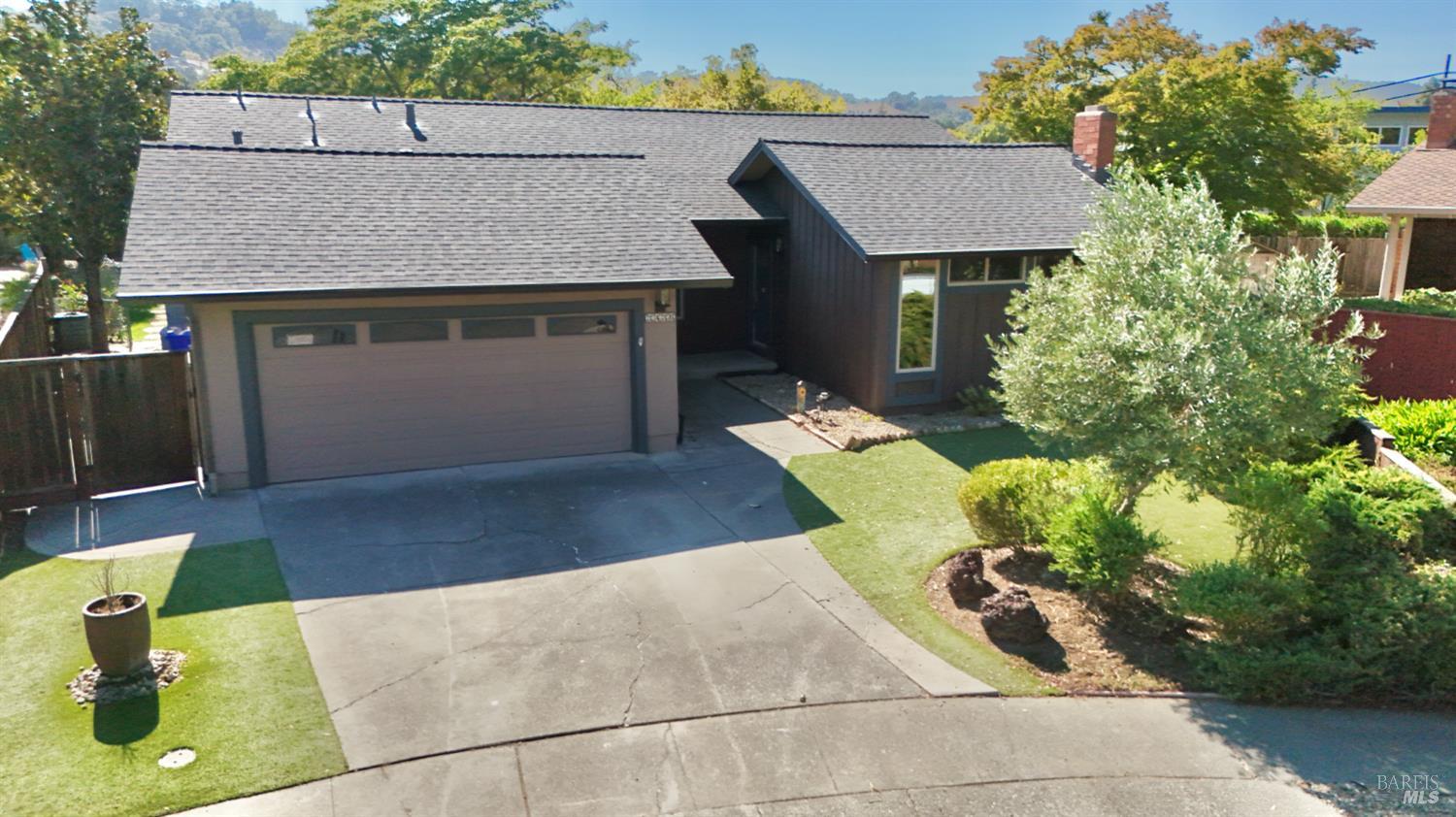 3436 Meadowbrook Court