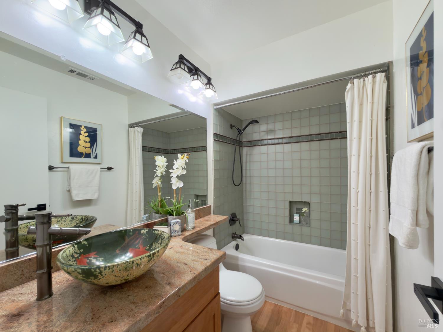 3436 Meadowbrook Court