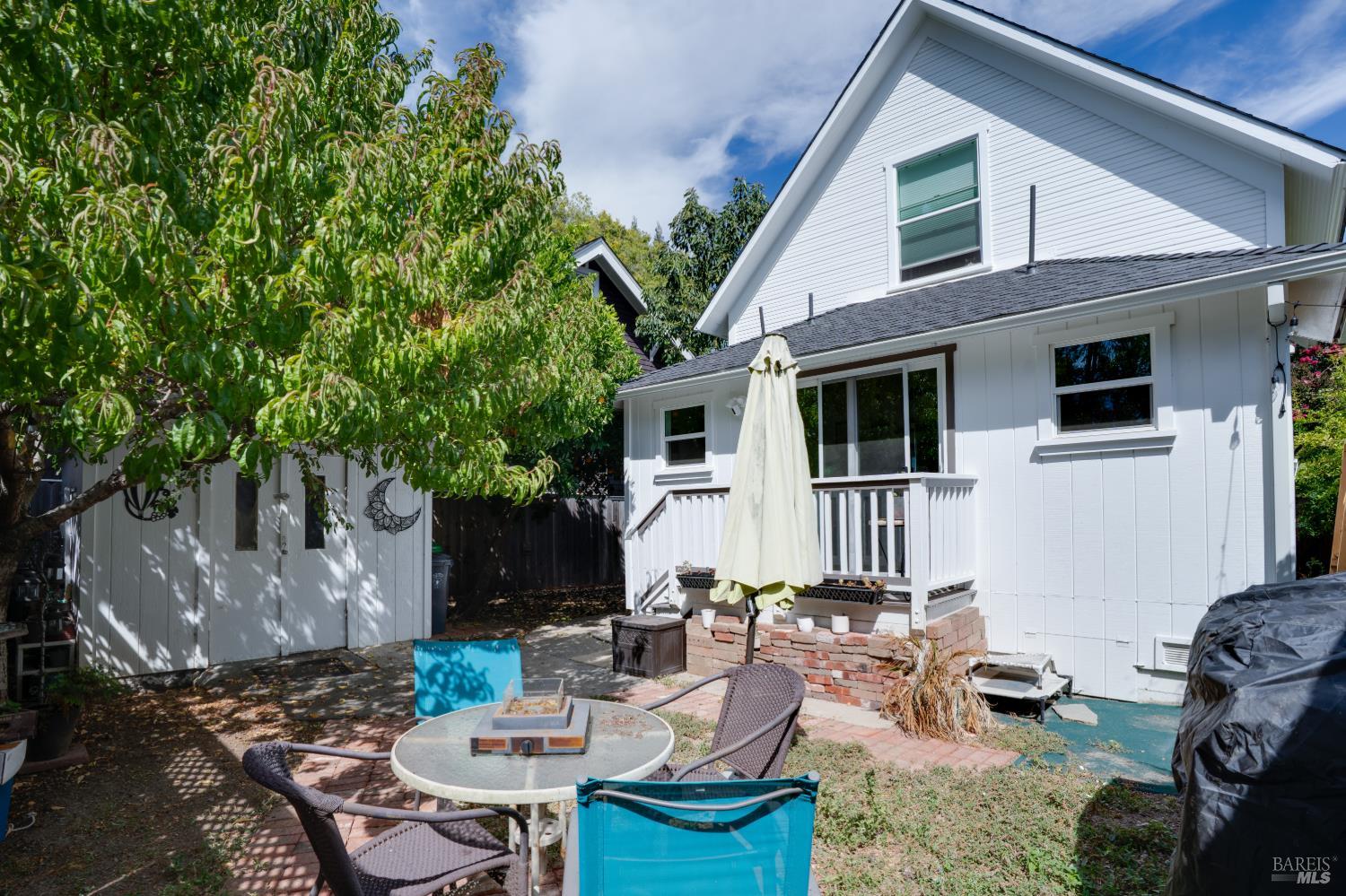 469 Adams Street