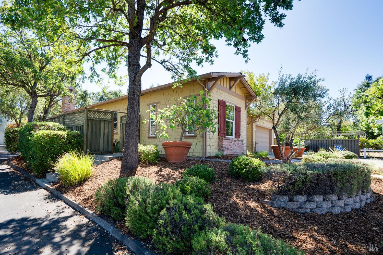 48 Catania Lane