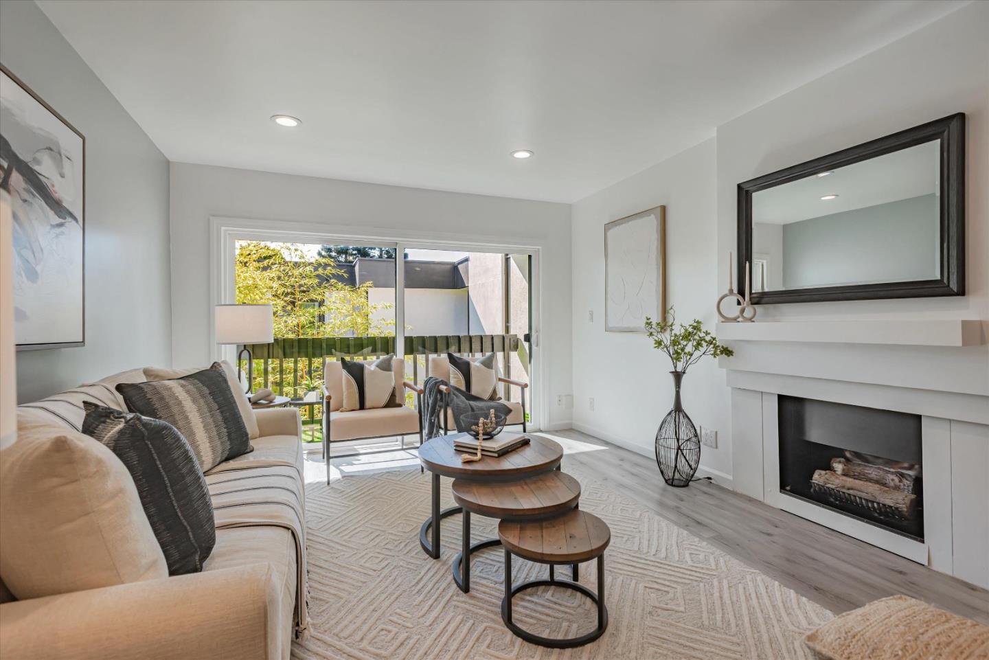 316 N El Camino Real 308