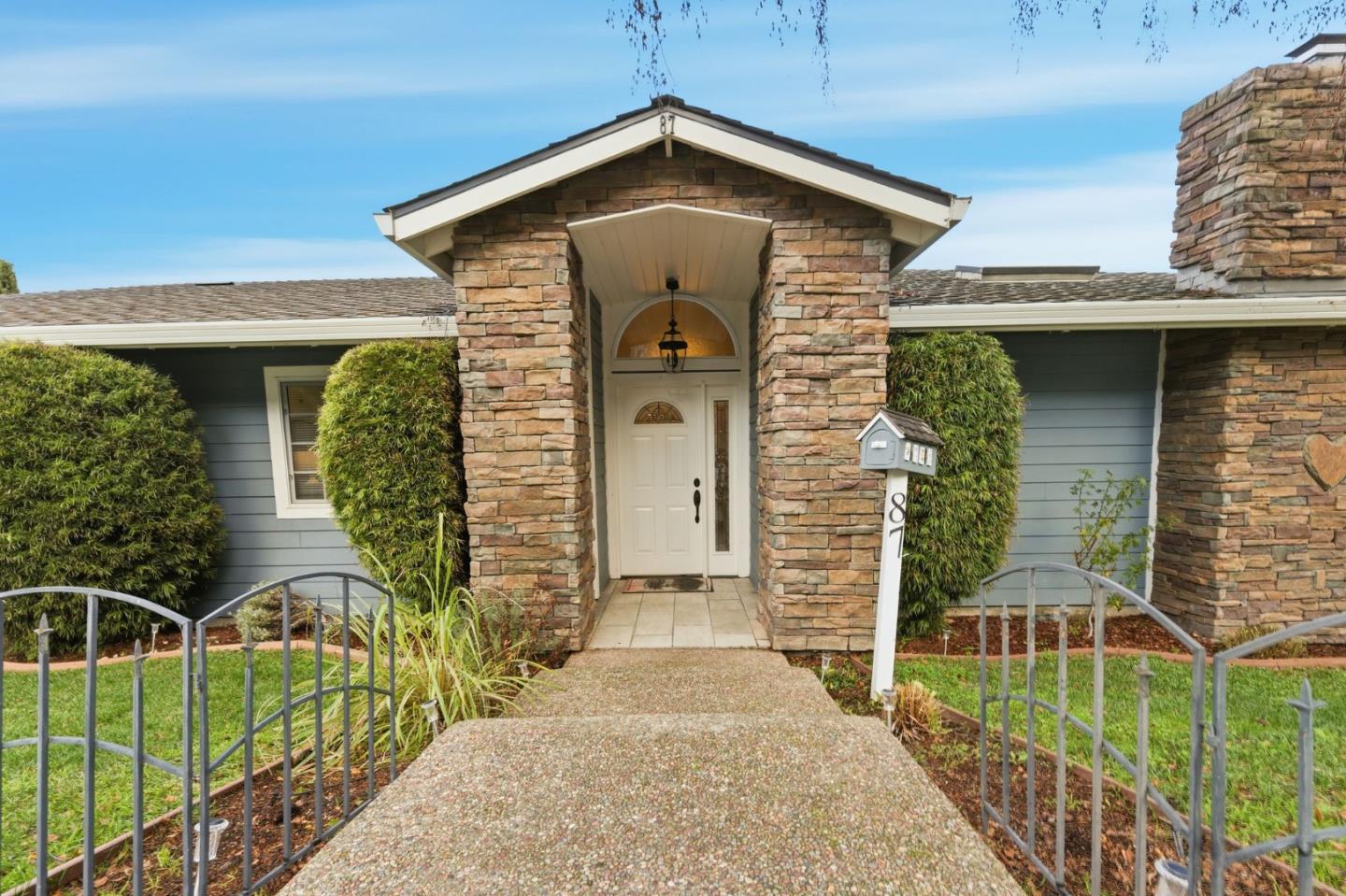 87 Exeter Avenue