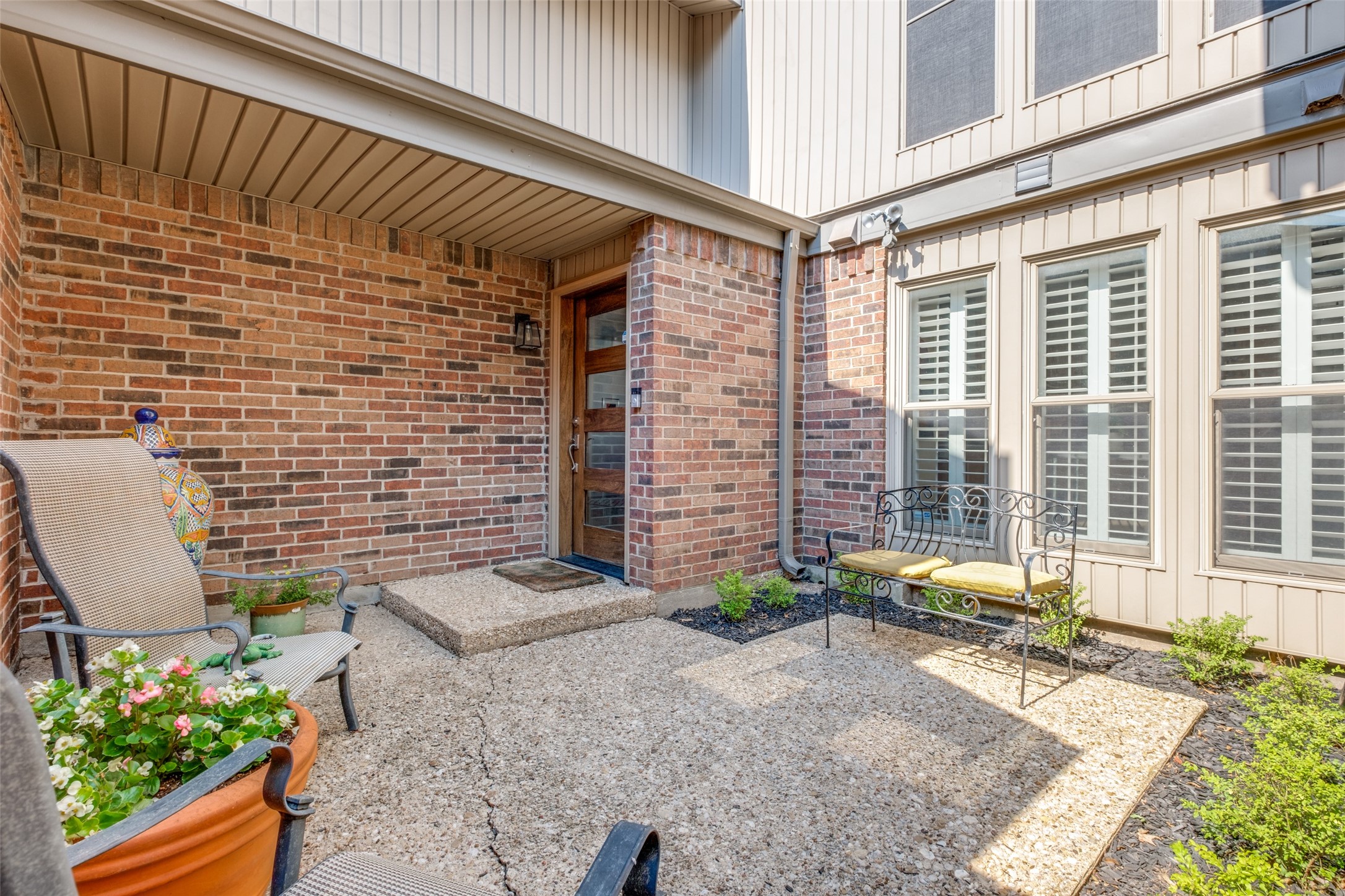 12436 Montego Plaza