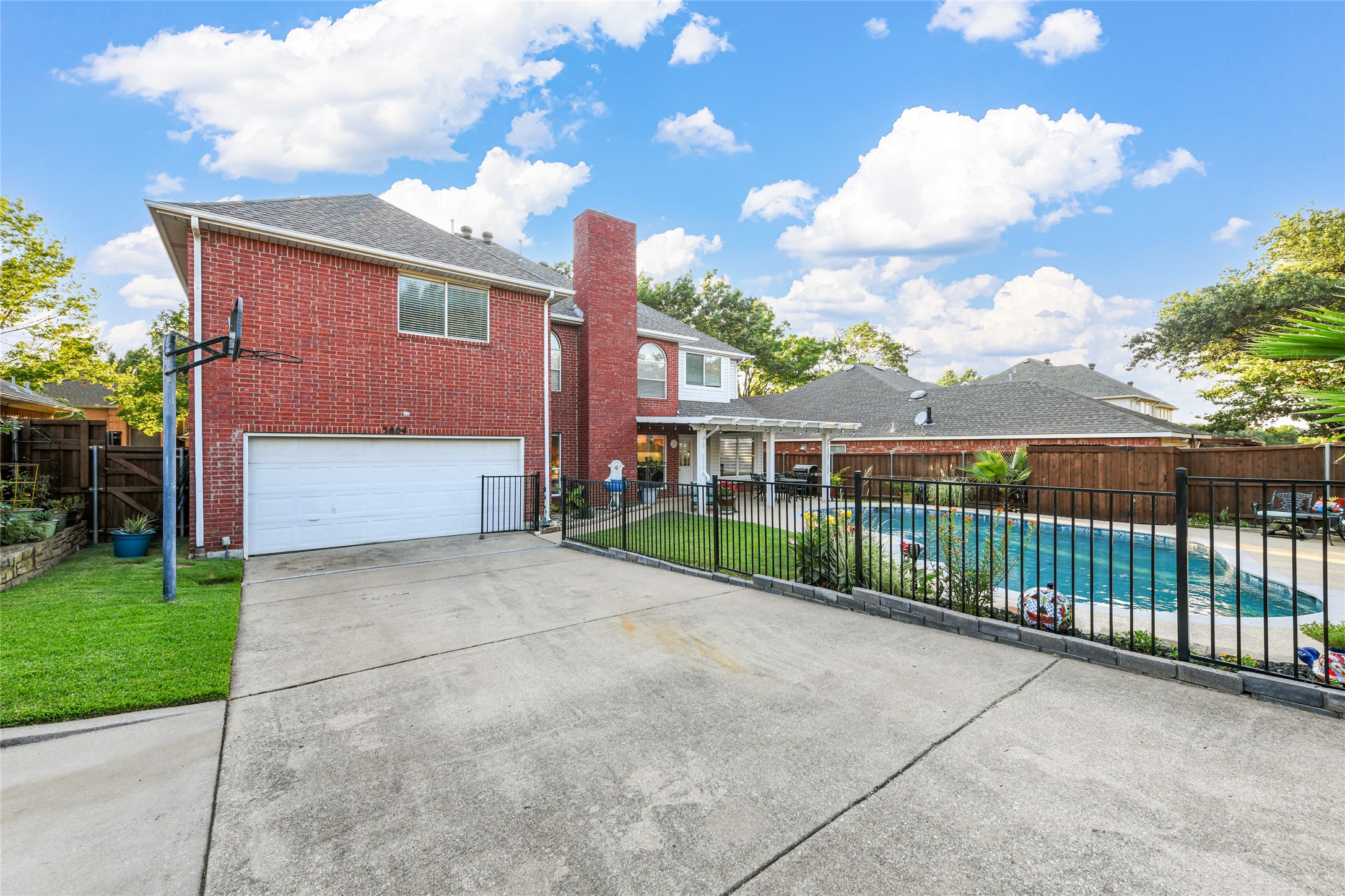 3804 Maywood Drive