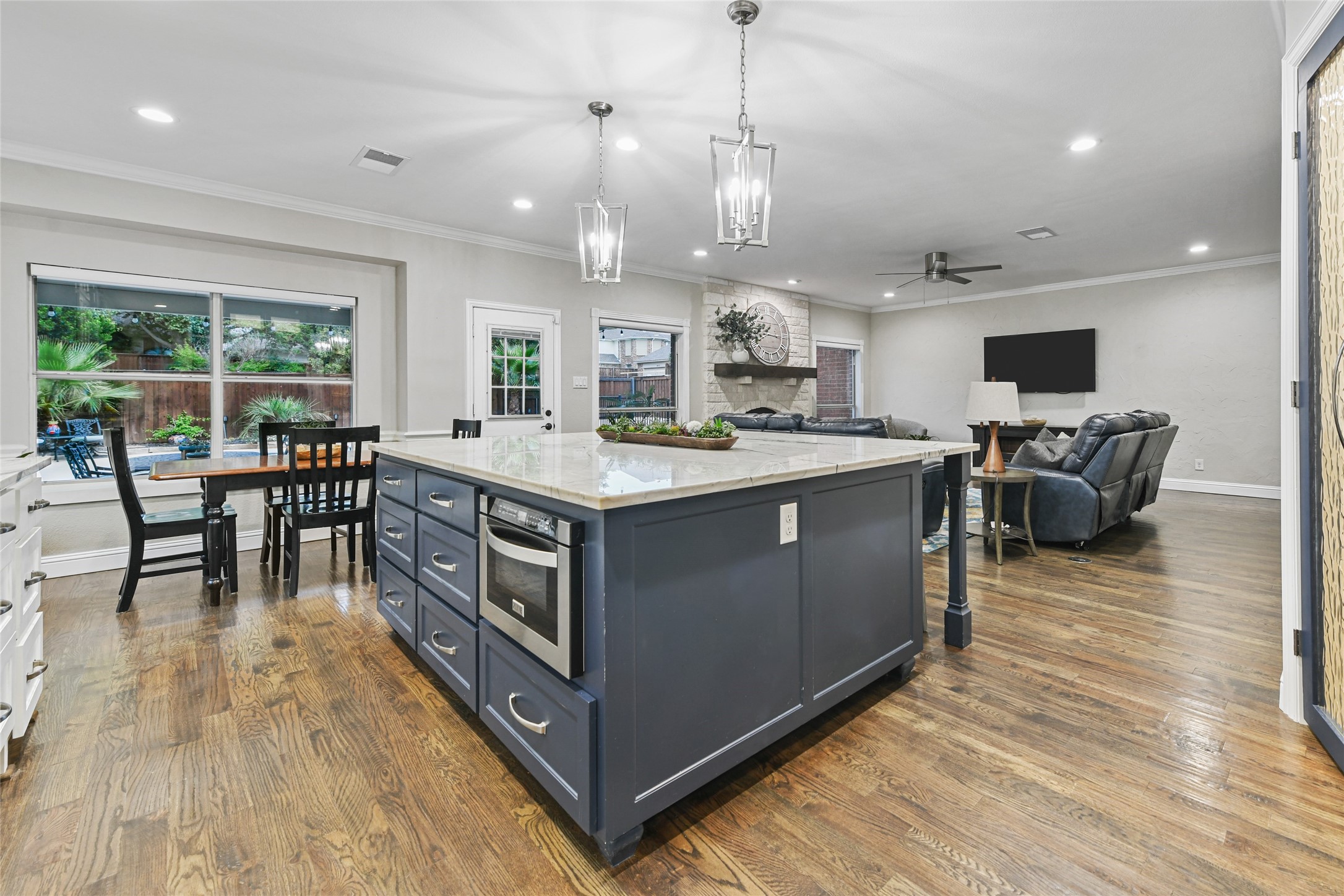 3804 Maywood Drive