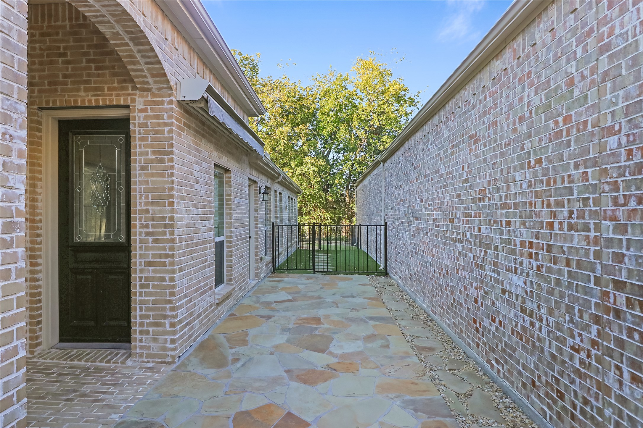 9604 National Pines Drive