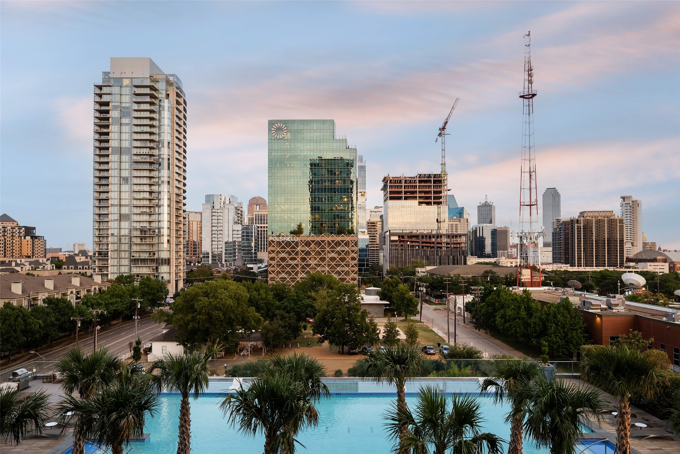 3130 N Harwood Street 807