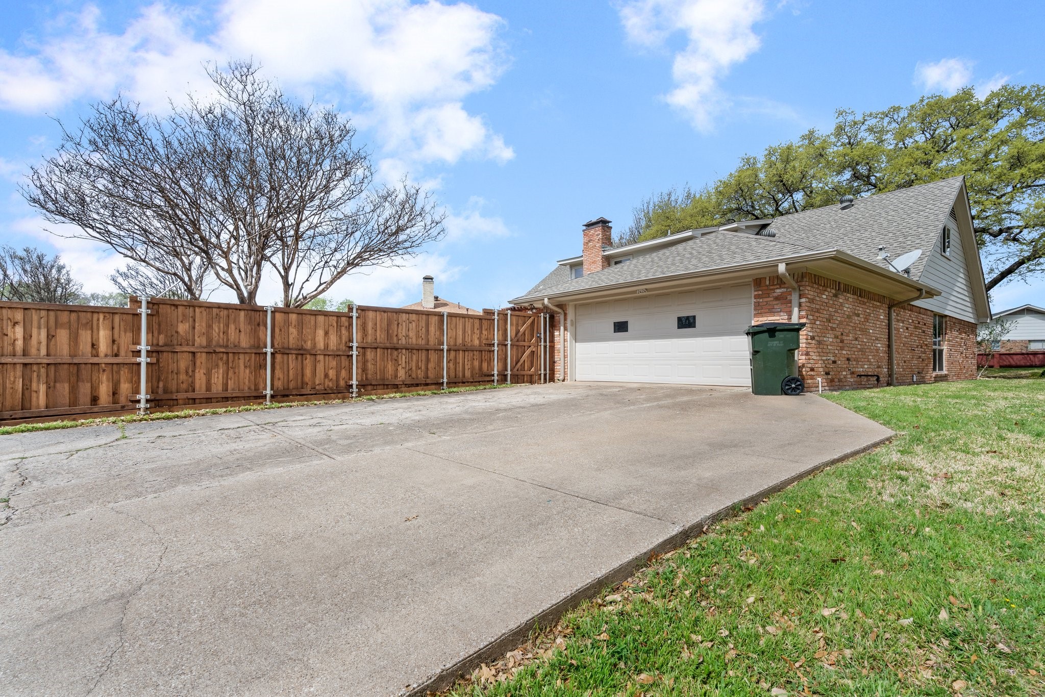 2424 Heather Hill Lane