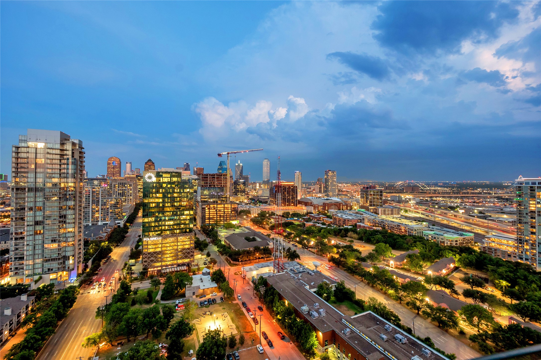 3130 N HARWOOD 2505