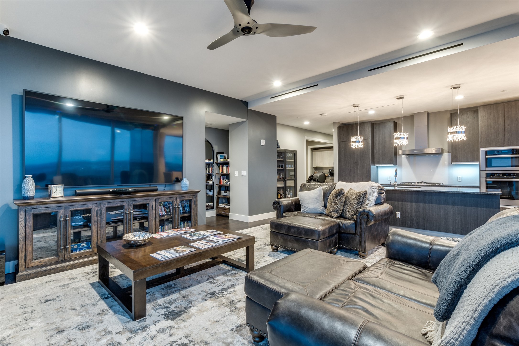 3130 N Harwood Street 1903