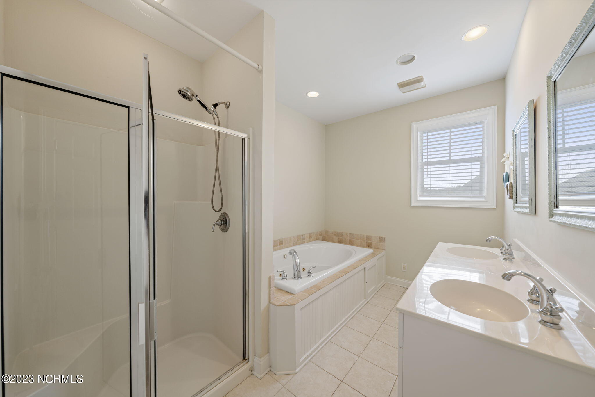 227 Silver Sloop Way