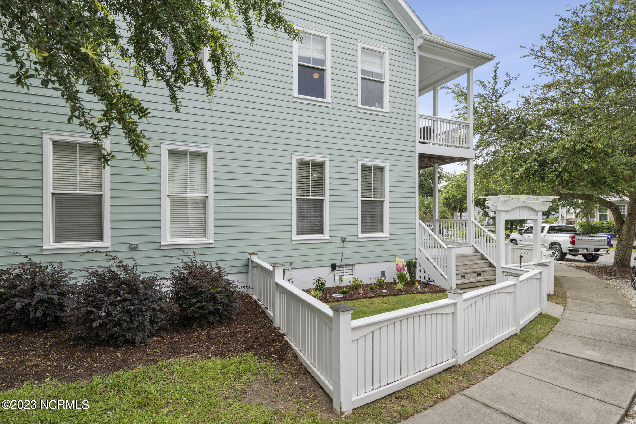 227 Silver Sloop Way