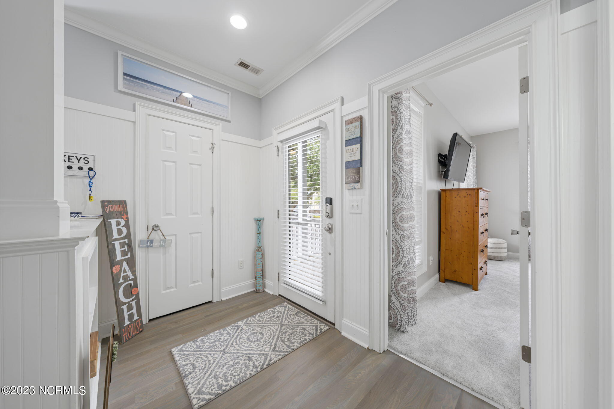 227 Silver Sloop Way