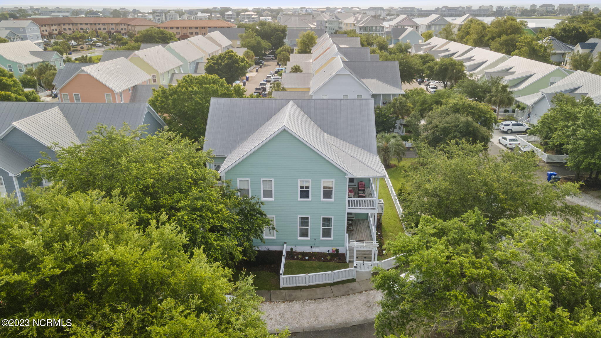 227 Silver Sloop Way