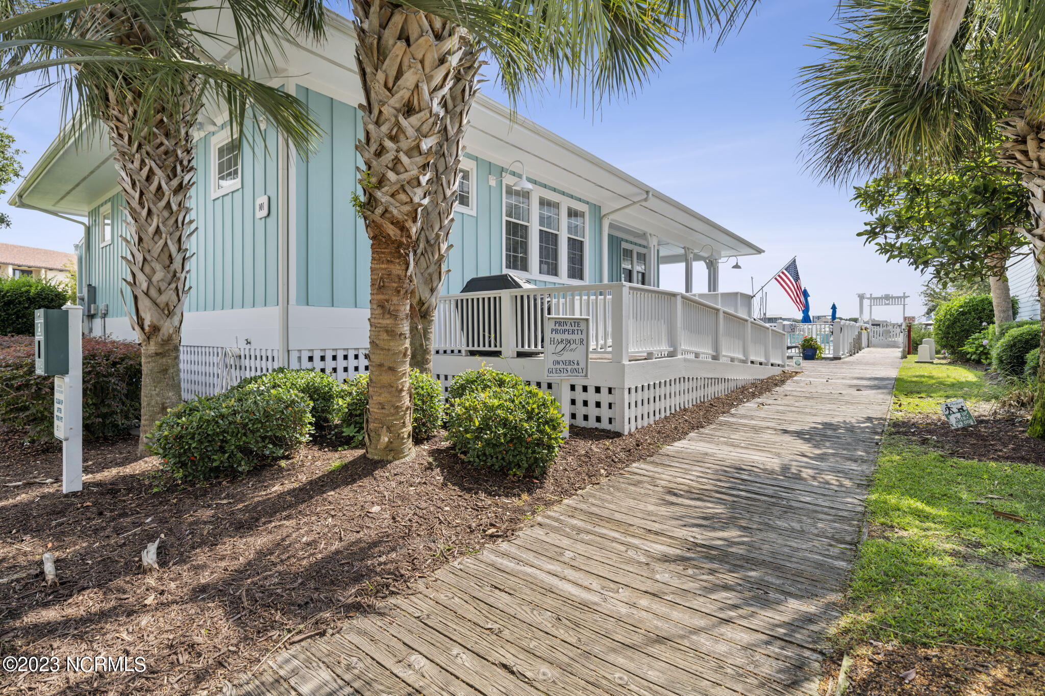 227 Silver Sloop Way