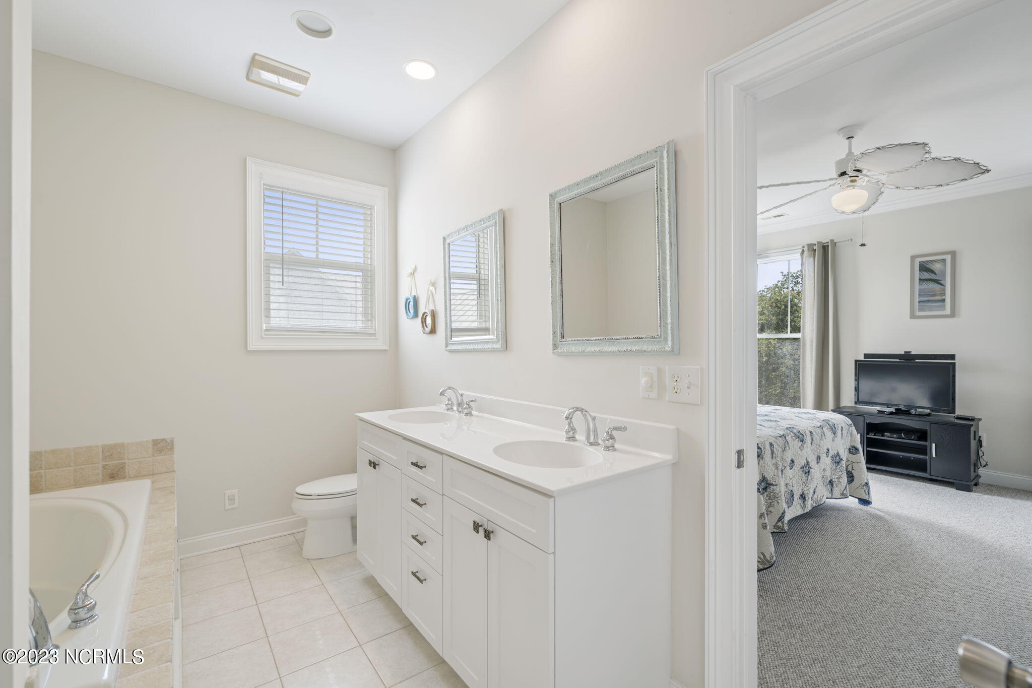 227 Silver Sloop Way