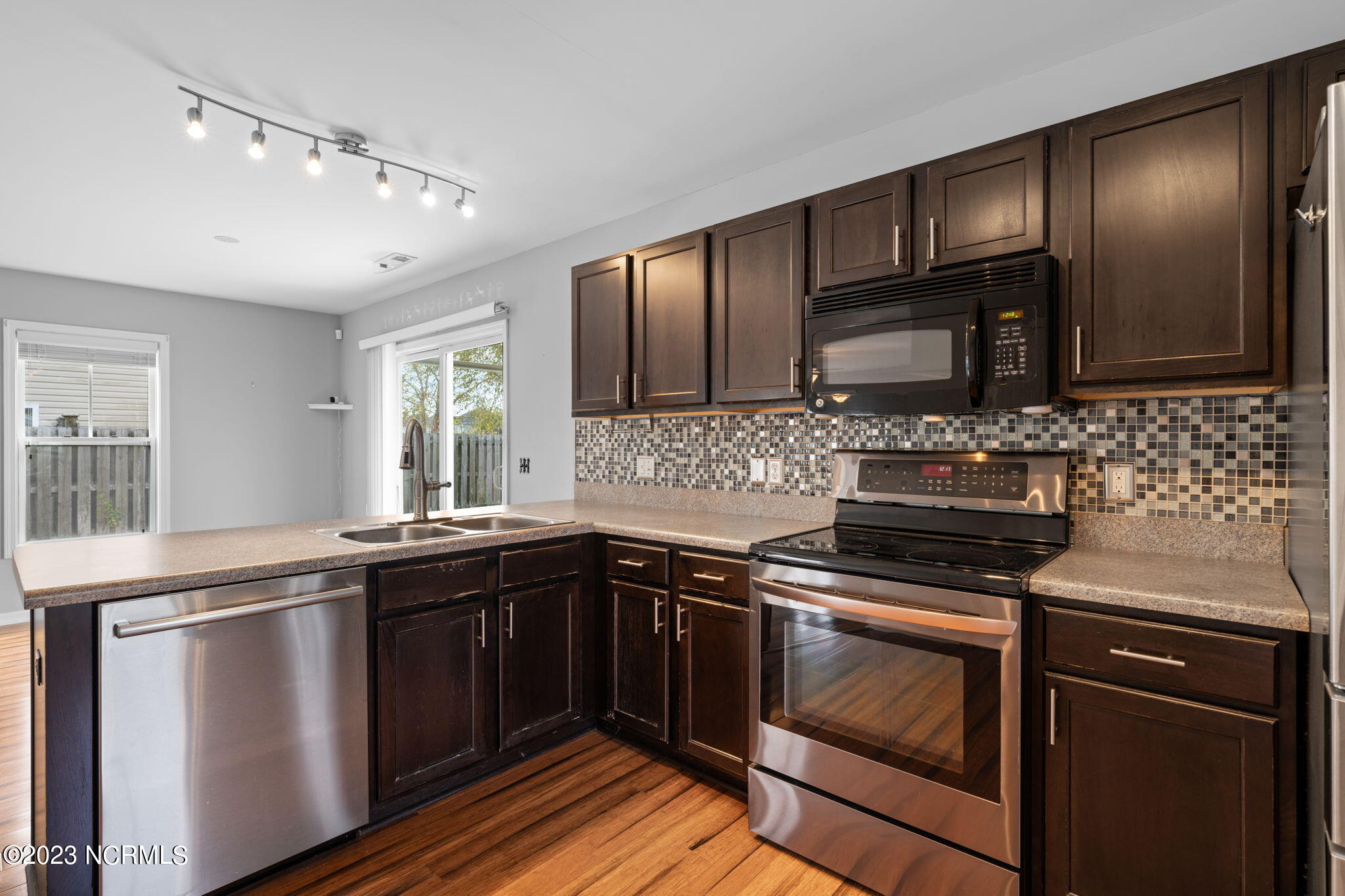 7258 Savanna Run Loop