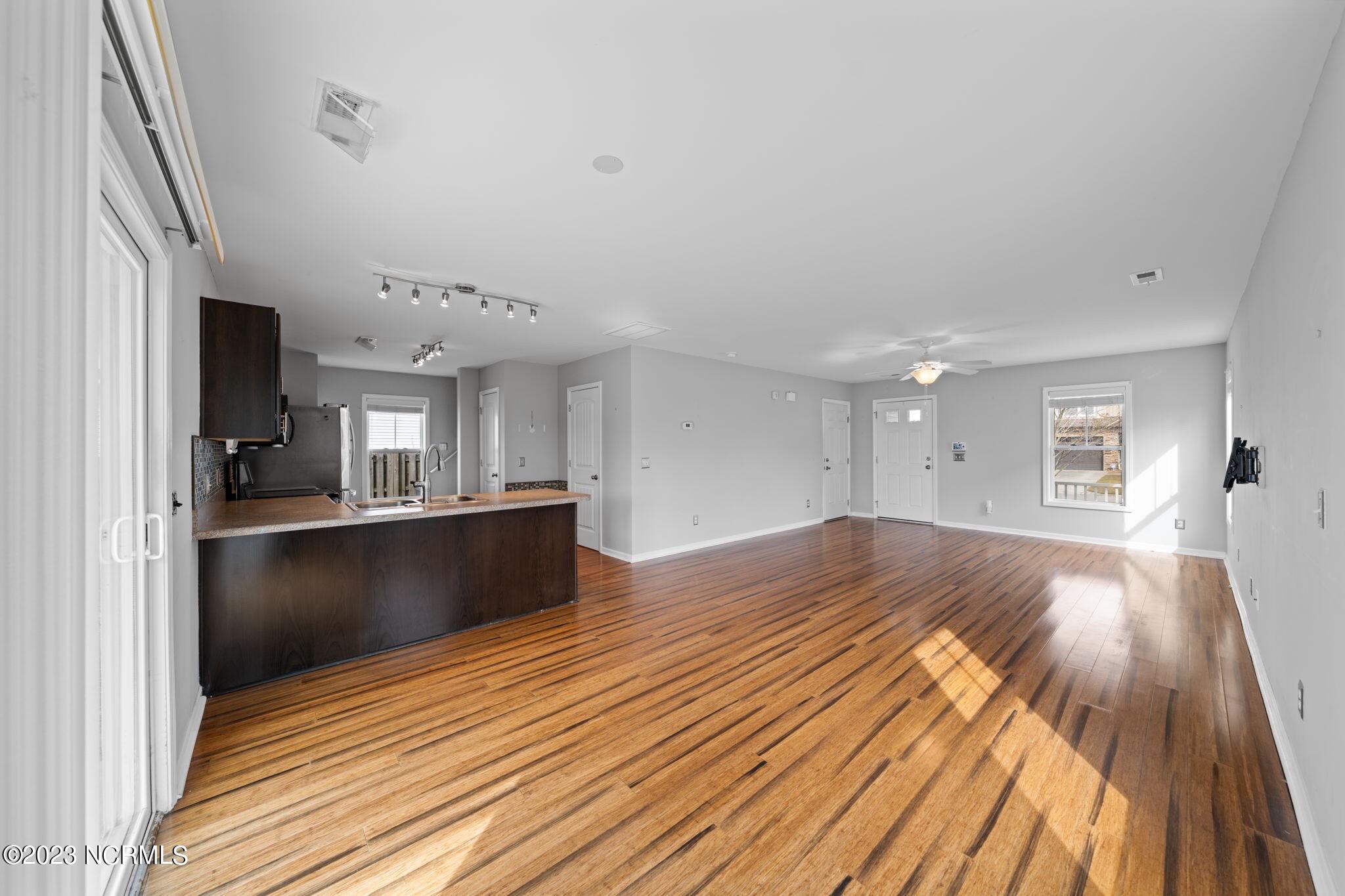 7258 Savanna Run Loop