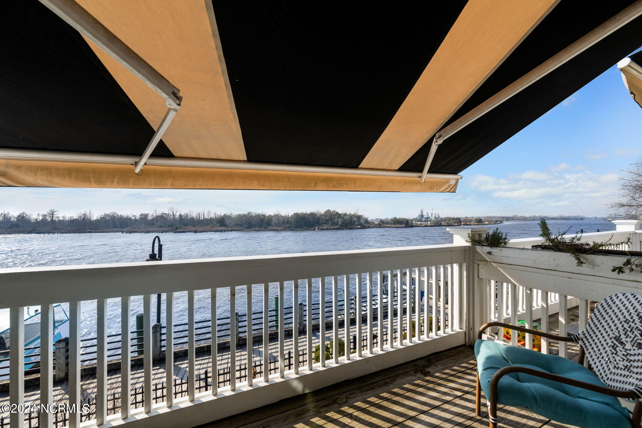 212 S Water Street, 2-M