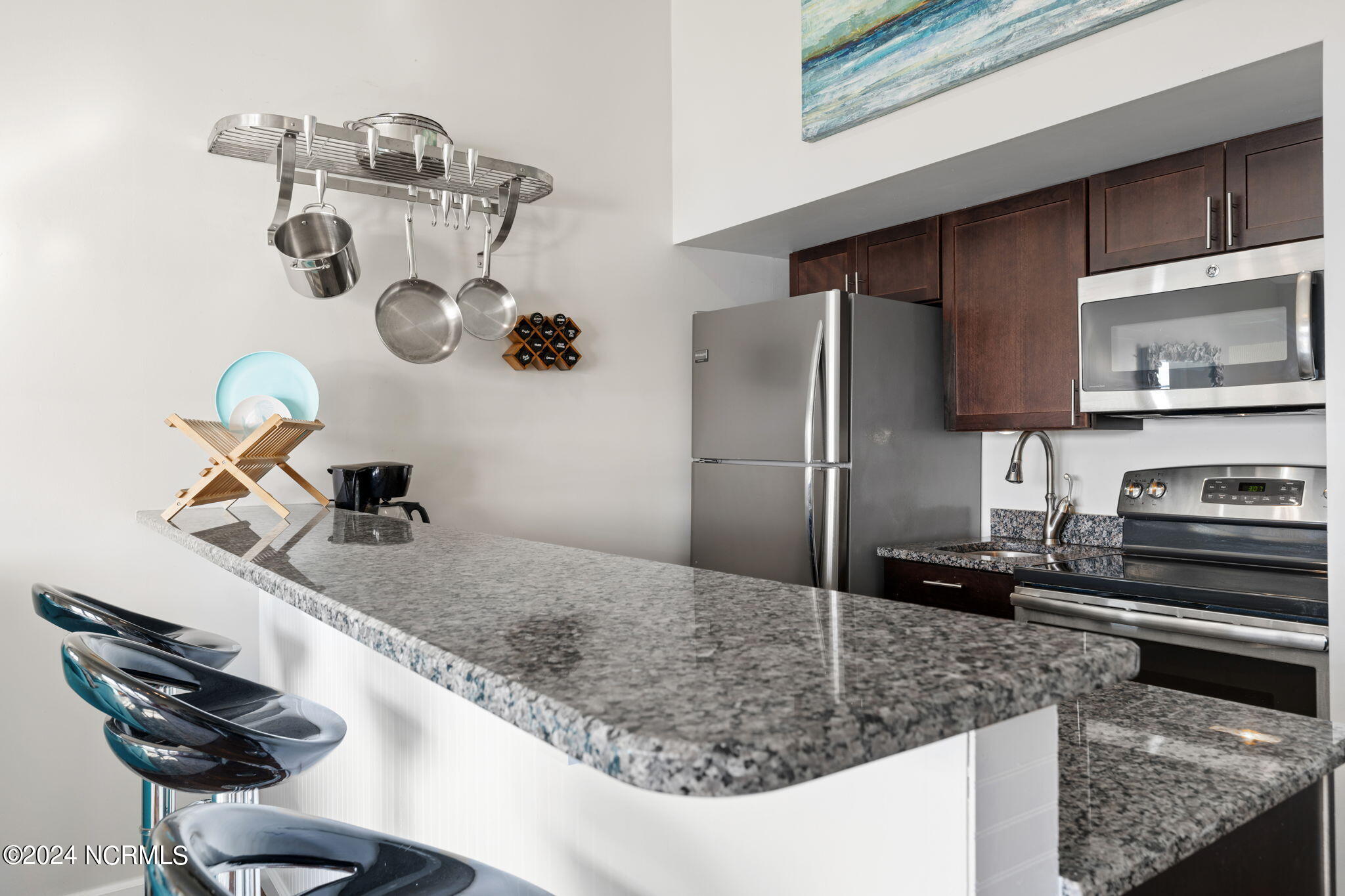 212 S Water Street, 2-M