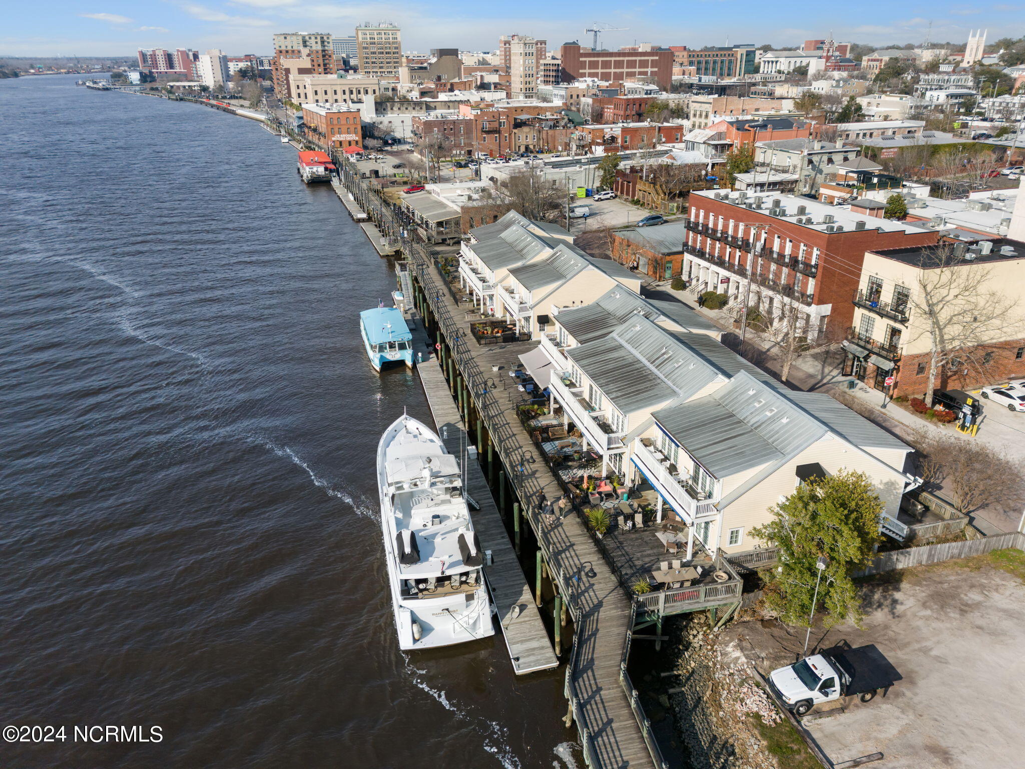 212 S Water Street, 2-M