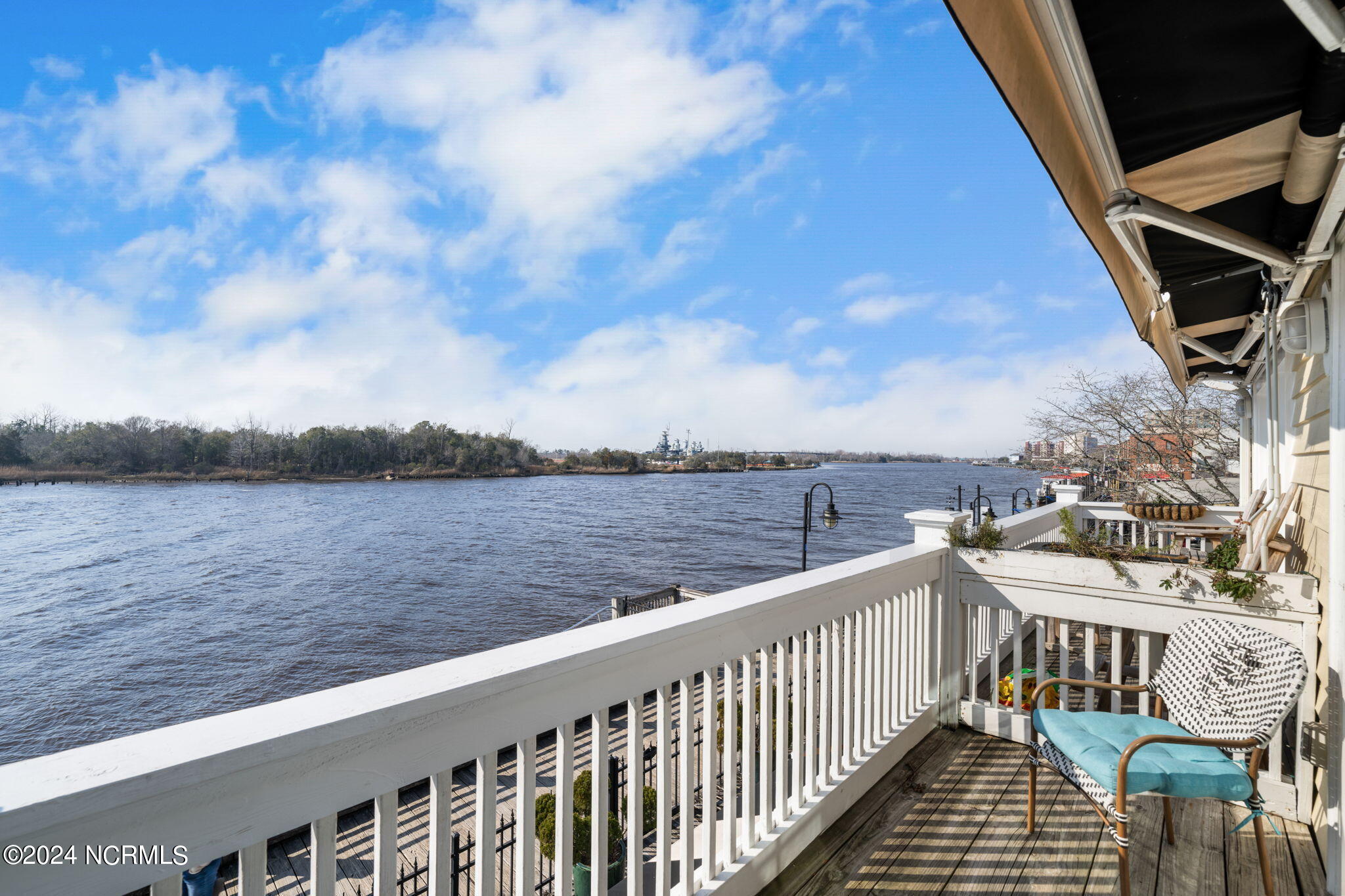 212 S Water Street, 2-M