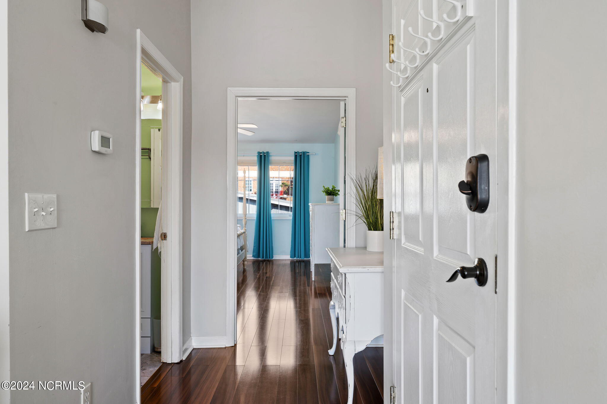 212 S Water Street, 2-M